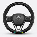 Car steering wheel cover in carbon fiber suede style suitable for Toyota